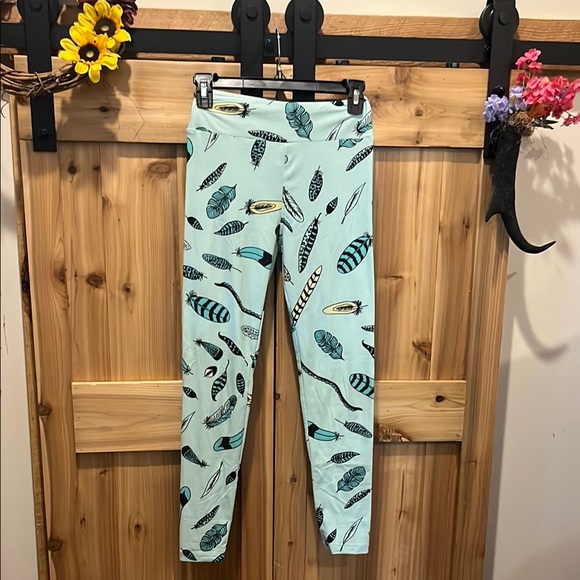LuLaRoe Mint Feather Print Leggings - Picture 1 of 7